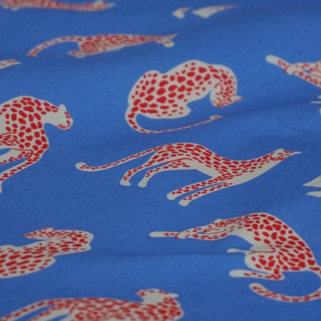 Baumwollstoff Motivdruck Leopard hellblau